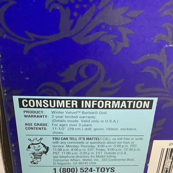 NRFB Vintage 1995 AVON ~ Winter Velvet Barbie Doll ❄️ - Picture 9 of 12
